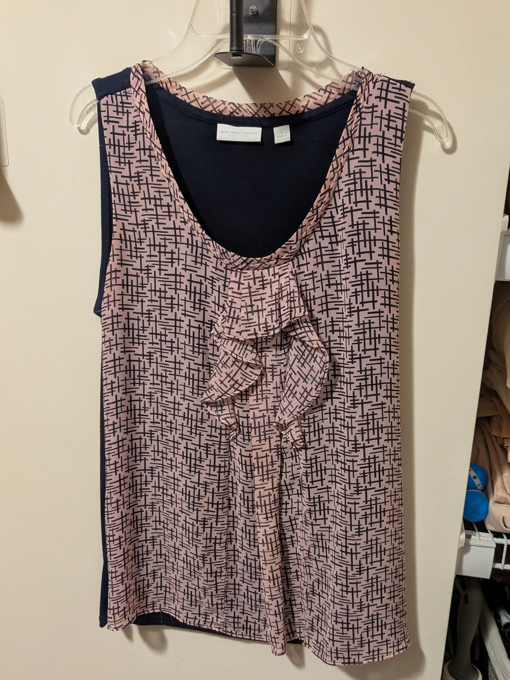 New York & Company Pink Patterned Ruffle Front Sleeveless Shell with Navy Back